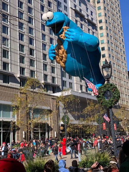 2018 Raleigh Christmas Parade cookie monster balloon