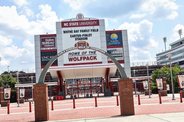 nc state wolfpack football 2018 carter-finley stadium